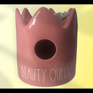 Rae Dunn BEAUTY QUEEN crown shaped birdhouse